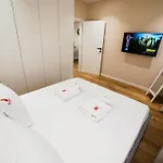 Matisse No23 - Luxury One Bedroom With Parking טיראנה
