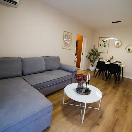 Matisse No23 - Luxury One Bedroom With Parking *