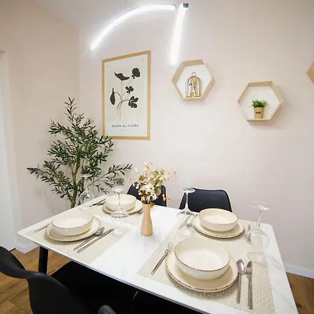 Matisse No23 - Luxury One Bedroom With Parking Appartamento Tirana
