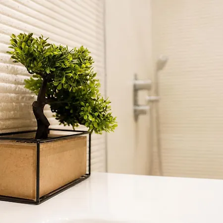 Matisse No12 - Luxury One Bedroom With Parking * تيرانا