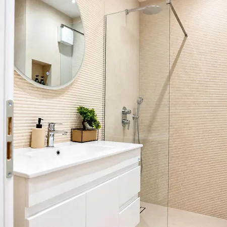 Matisse No12 - Luxury One Bedroom With Parking تيرانا
