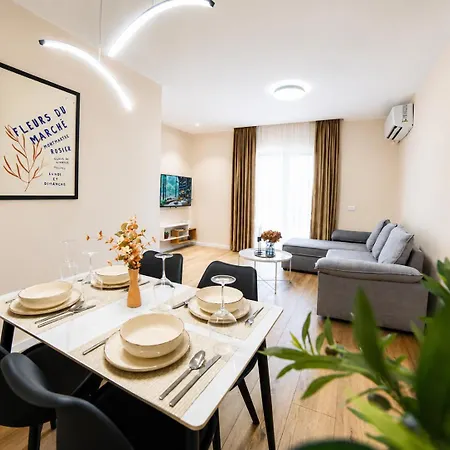 Matisse No12 - Luxury One Bedroom With Parking