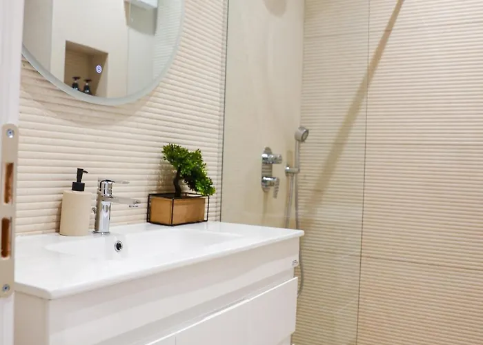 公寓 Matisse No23 - Luxury One Bedroom With Parking *