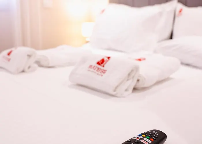 Matisse No23 - Luxury One Bedroom With Parking Apartment